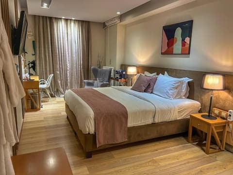 TROKADERO BOUTIQUE HOTEL