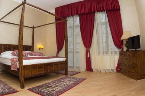 HOTEL REGAL 1880 - Boutique Hotel Sinaia