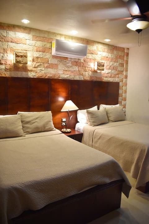 El Zaguán Colonial by GuruHotel