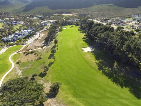 Hermanus Lodge on the Green, Golf