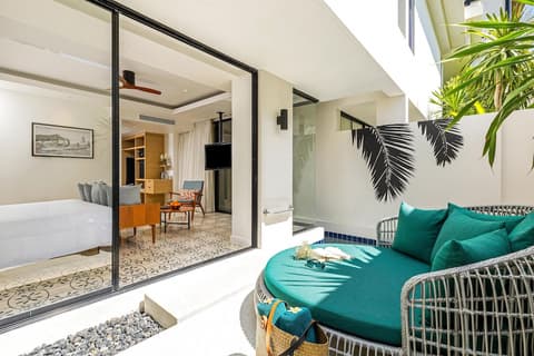 OUTRIGGER Surin Beach Resort