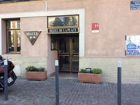 Hotel De La Place