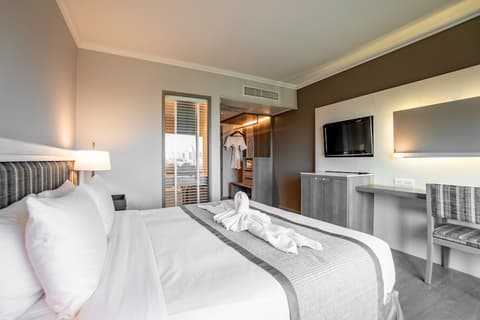 The Grand Riverside Hotel Phitsanulok, Room