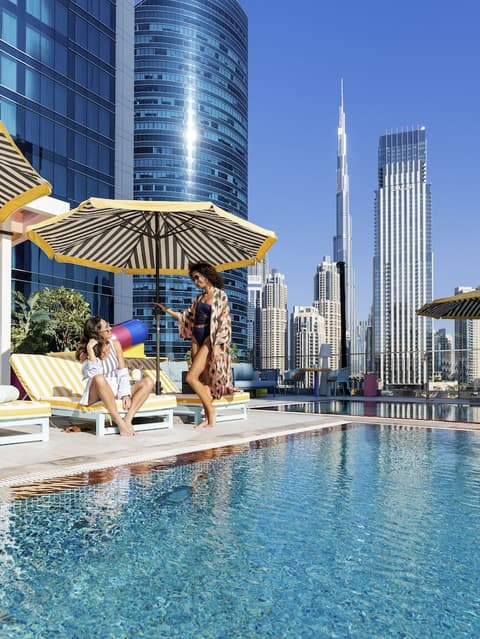 Pullman Dubai Downtown, Pool