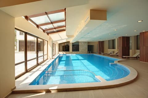 St. George Ski & Holiday, Pool