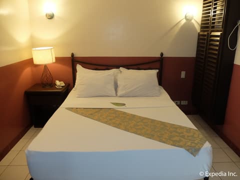 DM Residente Inns and Villas, Room