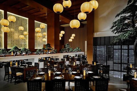 Asiana Hotel Dubai, Restaurant