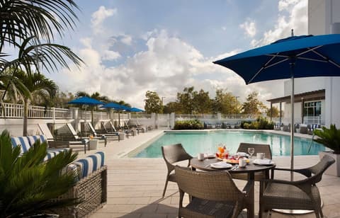 Homewood Suites by Hilton Miami Dolphin Mall, Pool