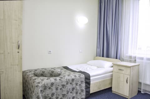 East Time Hotel, Room