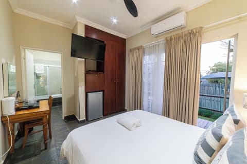 Khayamanzi Guesthouse, Room