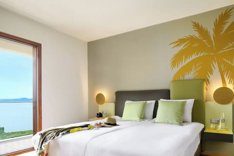 Akrathos Beach Hotel, Room