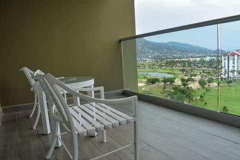 Princess Mundo Imperial, Room