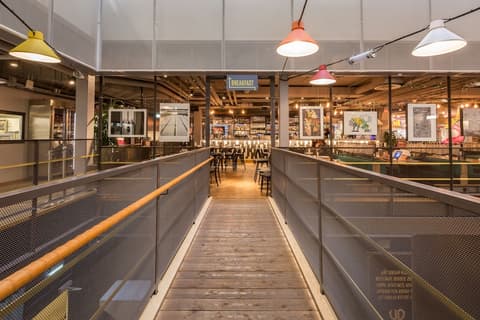 Hotel With Urban Deli