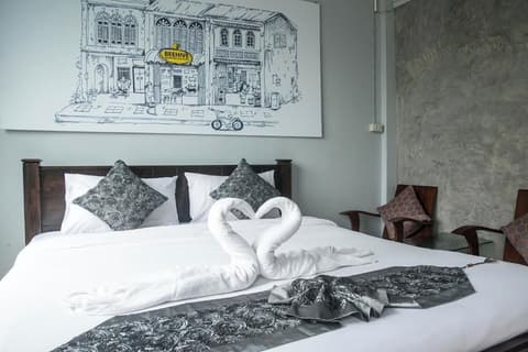 Beehive Phuket Old Town - Hostel, Room