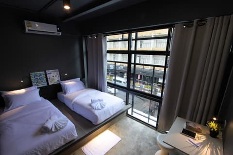 Fulfill Phuket Hostel, Room