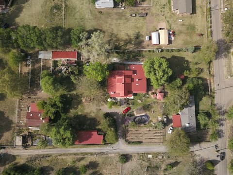 Red Horse Bed and Breakfast, Children's play area - outdoor