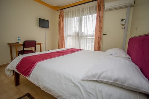 Askay Hotel Suites, Room