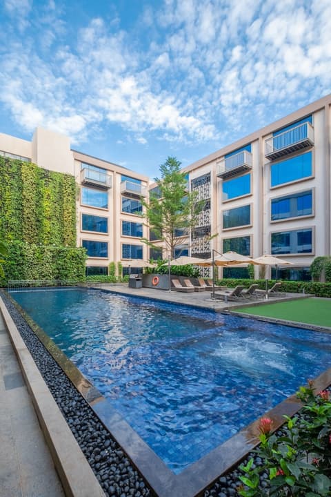 Hyatt Centric Candolim Goa, Pool