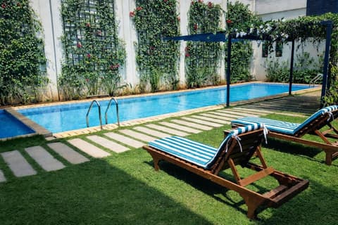 DoubleTree by Hilton Nairobi Hurlingham, Pool