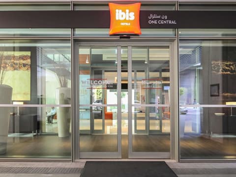 ibis One Central Hotel