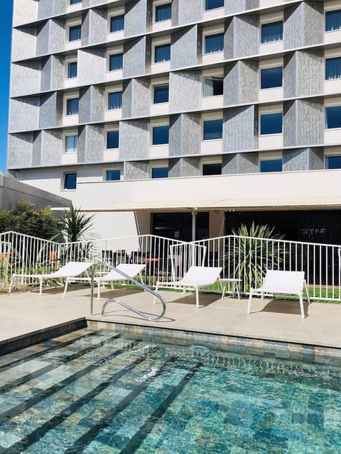 AC Hotel by Marriott Marseille Prado Velodrome, Pool