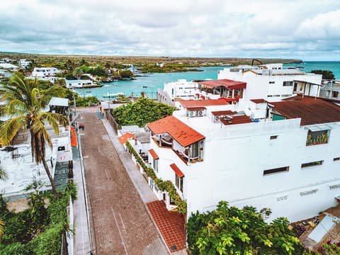 Hotel Cucuve, Exterior