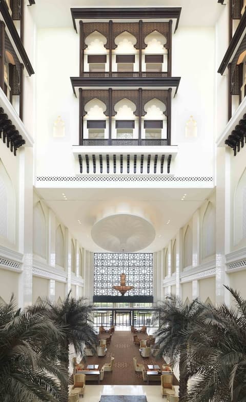 Bab Al Qasr Hotel & Residences