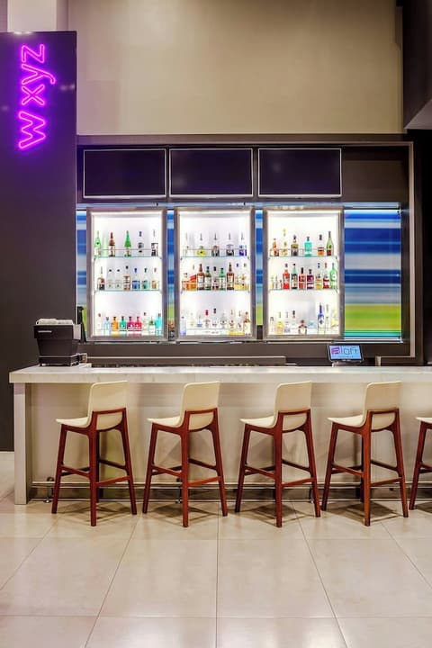 Aloft Asuncion, Restaurant