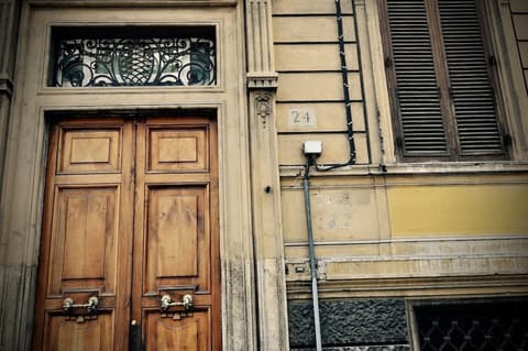 Place 24 Suites & Wellness, Property entrance