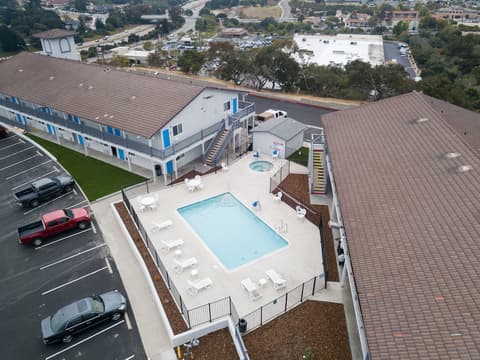 Days Inn by Wyndham Arroyo Grande/Pismo Beach, Pool