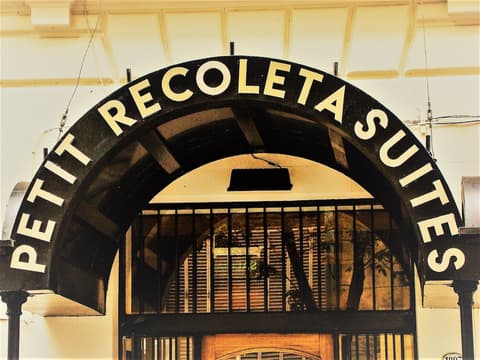 Petit Recoleta Suites