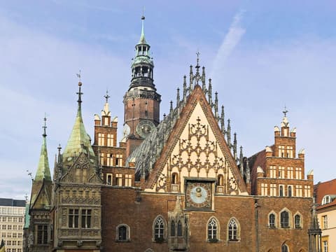 Novotel Wroclaw Centrum, Miscellaneous