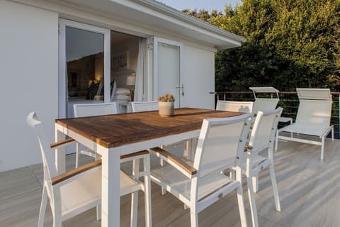 Amanzi Island Boutique Hotel