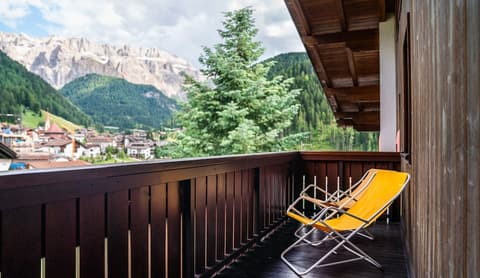 Apartments Lores, Interior