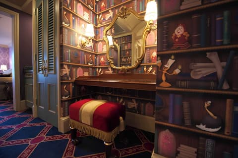 Tokyo Disneyland Hotel