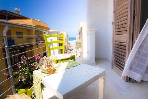 Stanze del Mare, Balcony