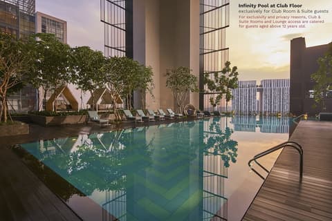 Oasia Hotel Downtown Singapore by Far East Hospitality, Pool