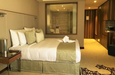 Grand Millennium Muscat, Room