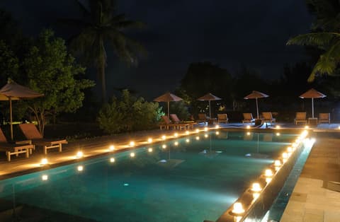 Desa Dunia Beda, Outdoor pool