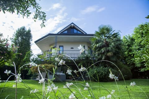 Like Home - Boutique Hotel