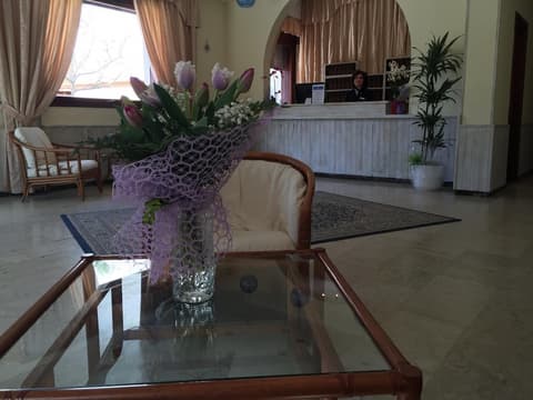 Hotel Riviera, Lobby