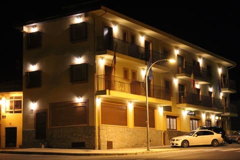 Hostal Mainz, Exterior