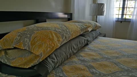 Ocho Rios Villa at Coolshade IV, Room