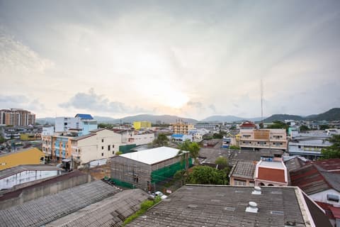 Recenta Style Phuket Town