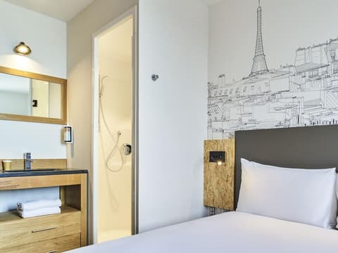 greet Hotel Paris porte de la Chapelle - Aréna