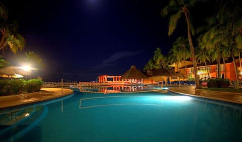 Holiday Inn Resort Ixtapa All-Inclusive by IHG, Pool