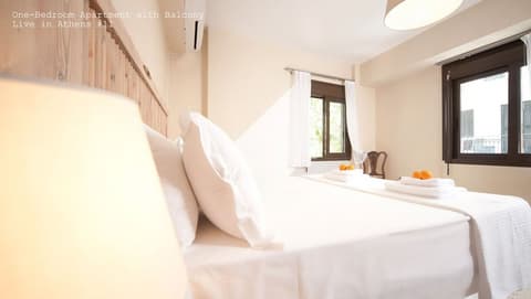 Live in Athens, Psyrri Central Apartments, Room