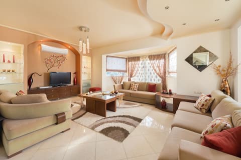 Natura House, Living area