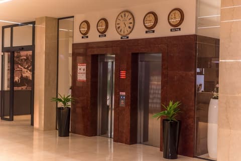 City Hotel Mostar, Reception