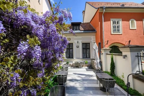 Maison Bistro & Hotel, Room